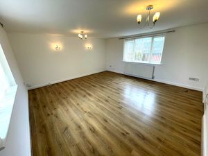 Oliver Lane Great Sutton